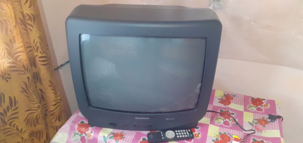 Телевизор старый