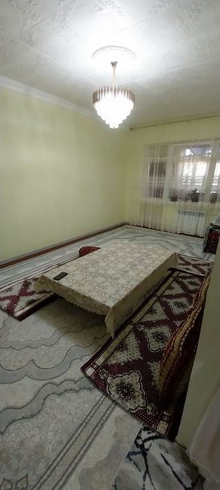 4x kv sotiladi Chirchiq sh. 82m²