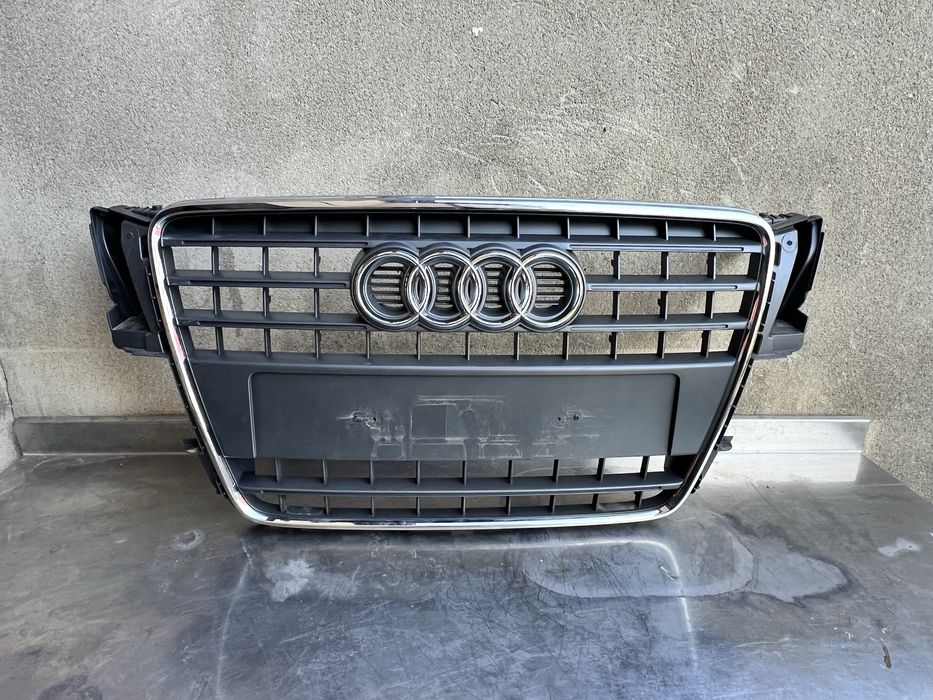 Grila radiator Audi A5 8T an 2008-2011