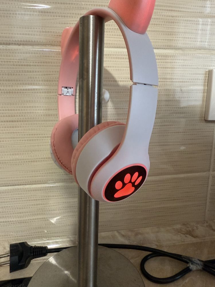 Bluetooth безжични слушалки с ушички