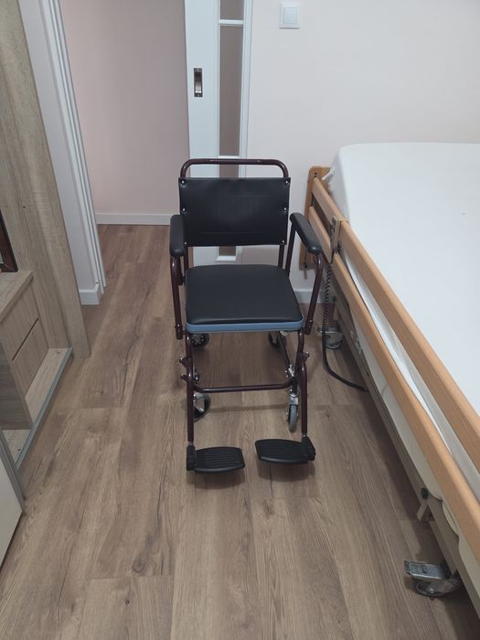 Scaun de toaleta sau duș,șezut detasabil