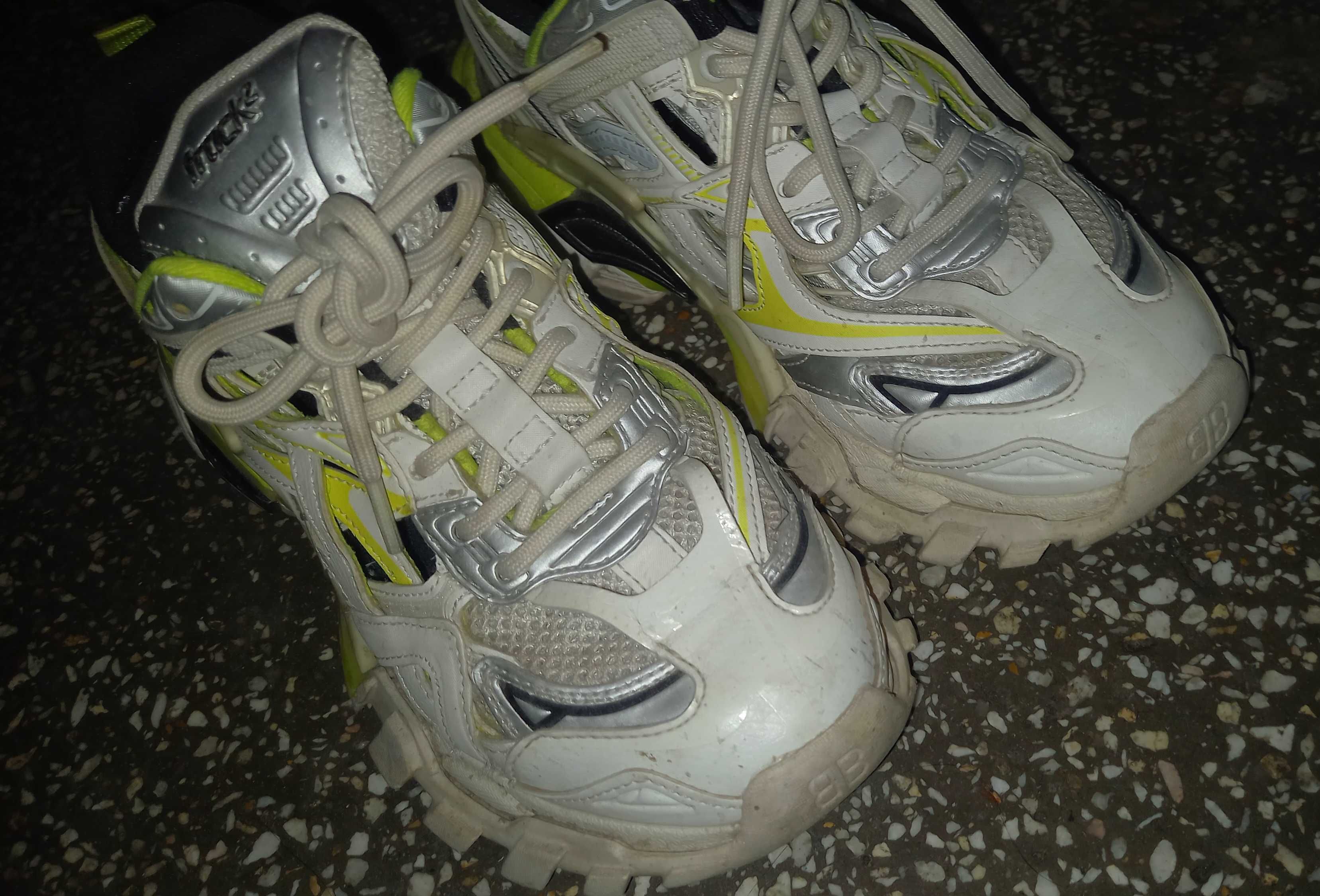Оригинални Balenciaga track2 39