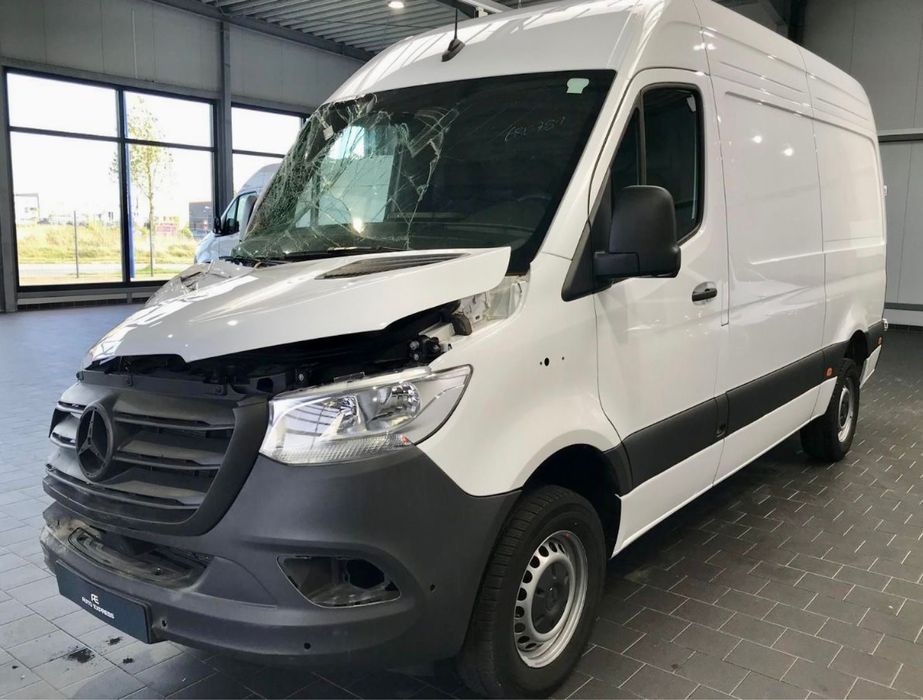 Dezmembrez Sprinter 907 CDI an 2021
