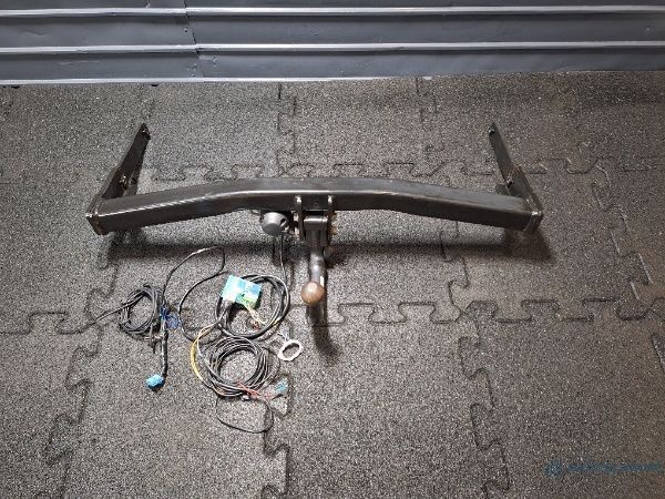 Carlig de remorcare VOLKSWAGEN PASSAT B8 2014 - 2023 TOW-TRUST TVW3VK