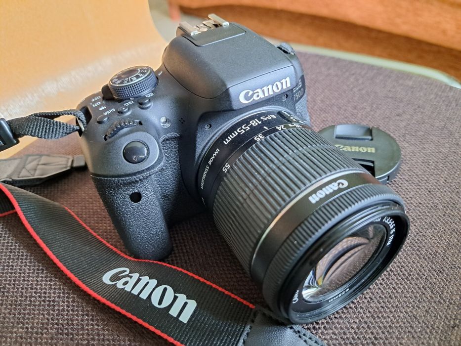 Vând Canon Eos 750D
