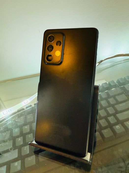 Samsung A52s 5G, 128GB, black, dual sim – ca nou, cutie + încărcător