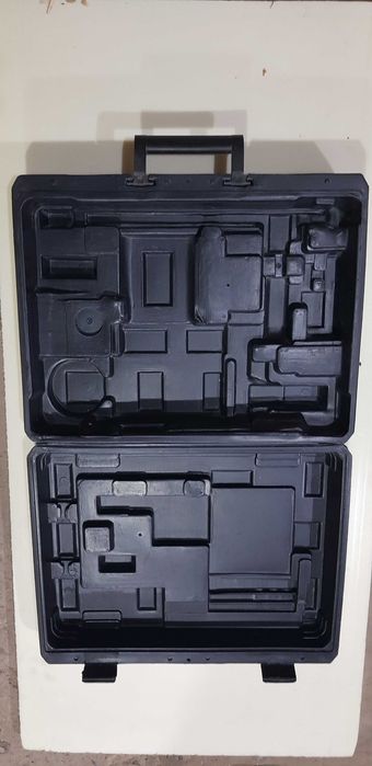 Продам чемодан кейс от перфоратора crown max,новый