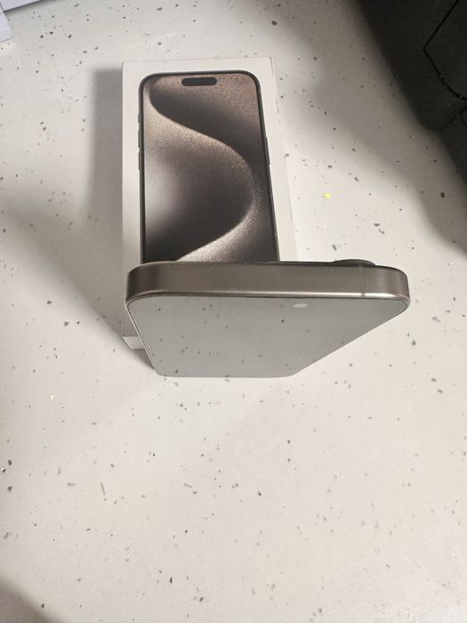 Iphone 15 pro titanium