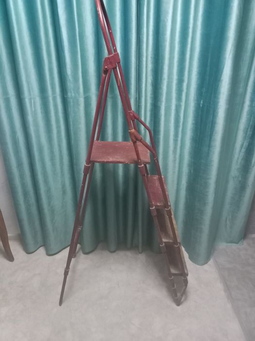 Стремянка советская.