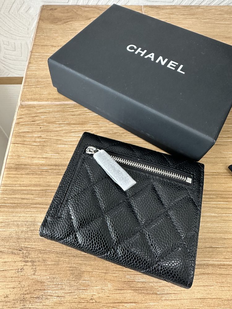 Портмоне Chanel естествена кожа!