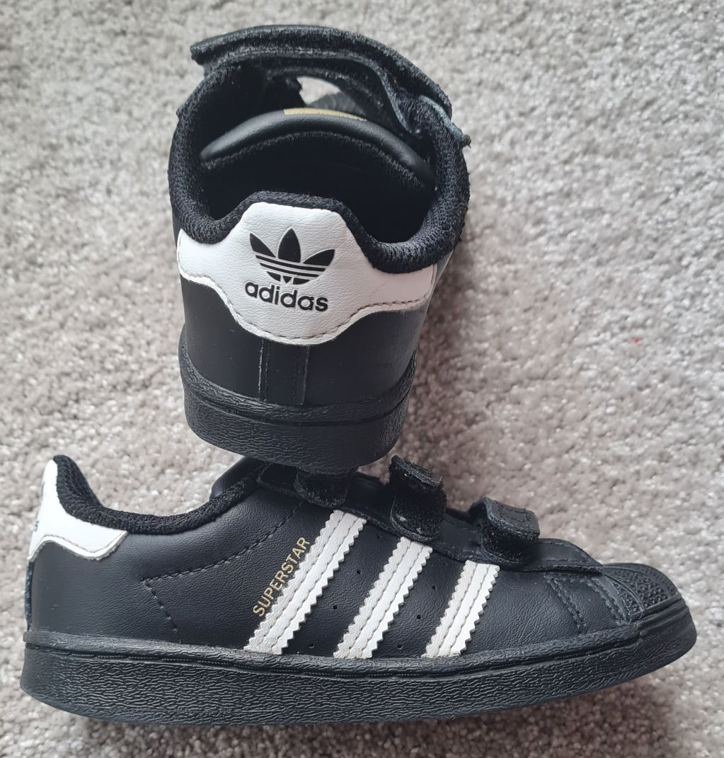 Детски маратонки Adidas Superstar, размер 26