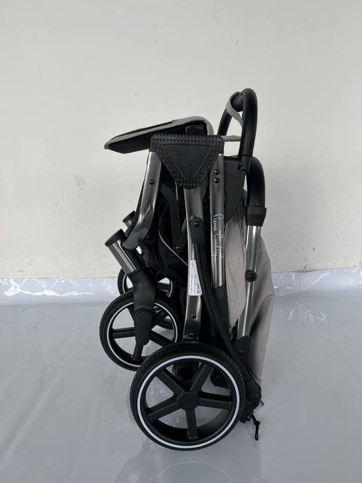 Мега скидка!!!Коляска чемодан Pierre cardin