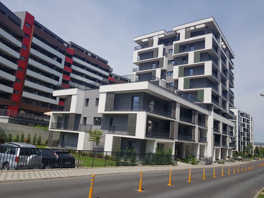 Inchiriez parcare subterana /zona sophia residence