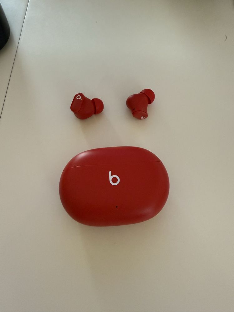 Beats Studio Buds
