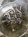 Suruburi de inox