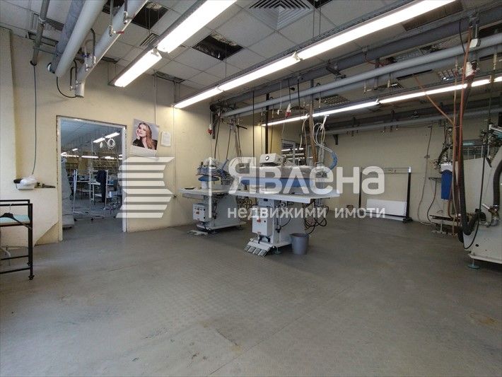 Промишлена сграда