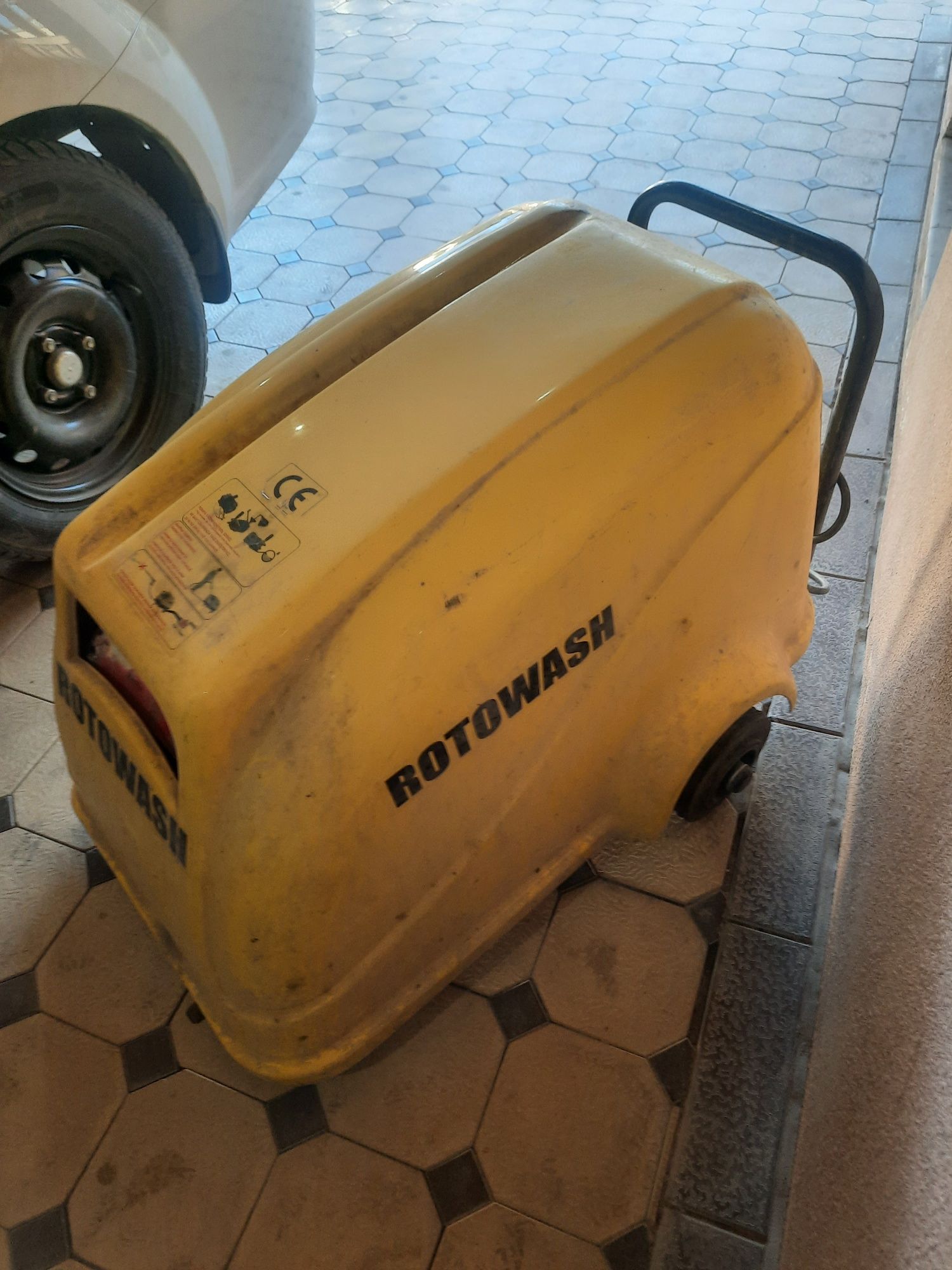 Karcher 2500 tali sotiladi