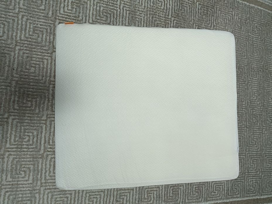 Продам подушку для беременных за 5000 , брали за 20тыс, очень удобная