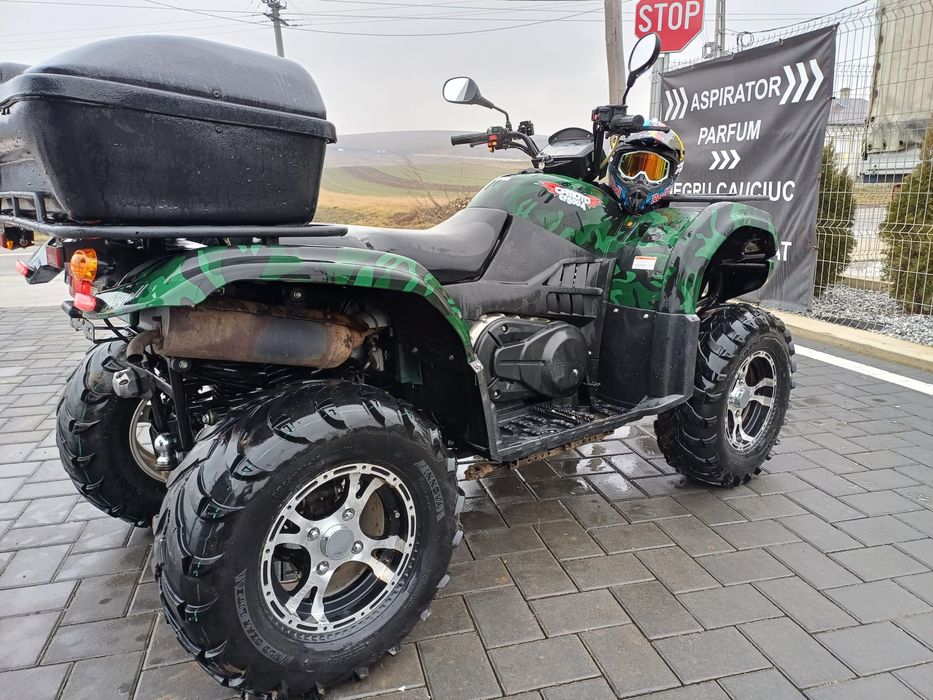 Atv.  cf..moto .
