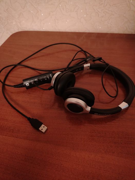 Наушники Accutone USB