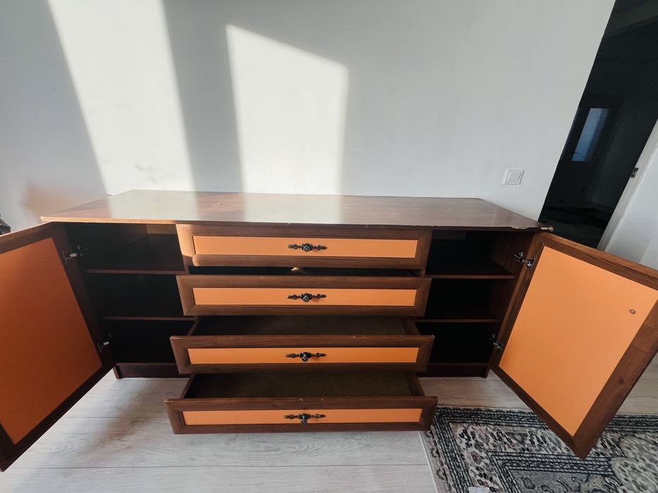 Комод вместительный