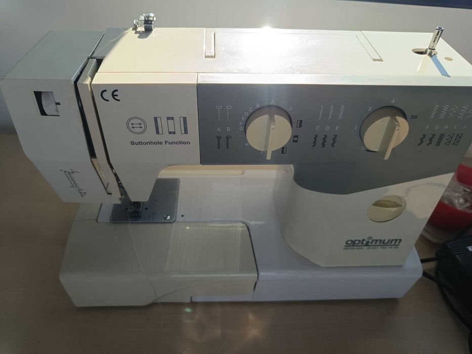 Vand masina de cusut electrica Optimum