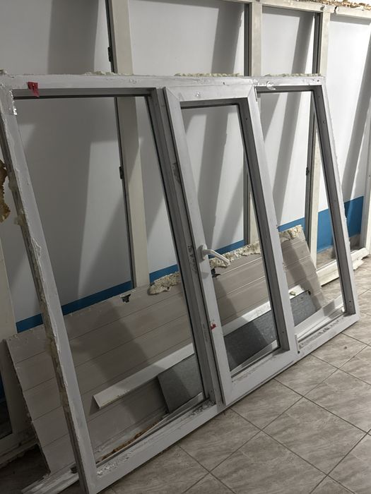Продам пластиковое окно
