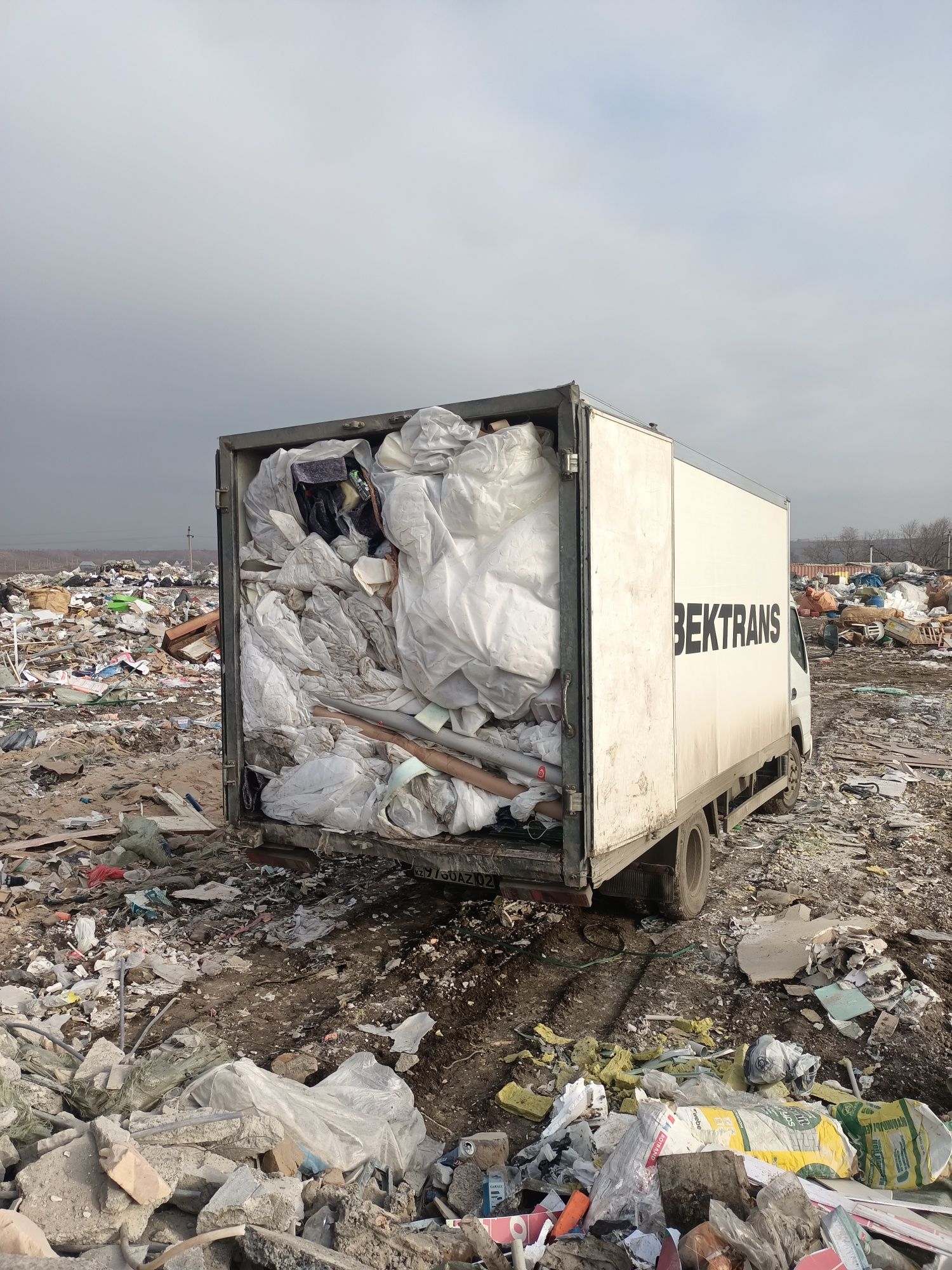 Зил КамАЗ не дорого Вывоз строительного мусора