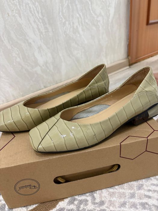 Продам туфли женские