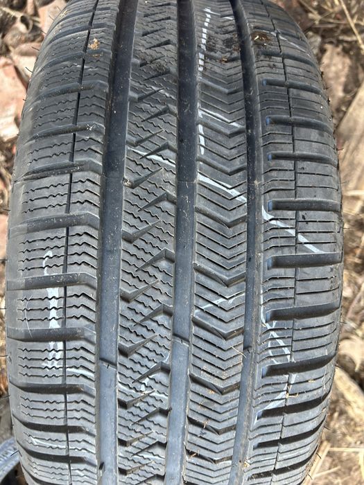 Cauciuc 215/45 R18 93Y M+S