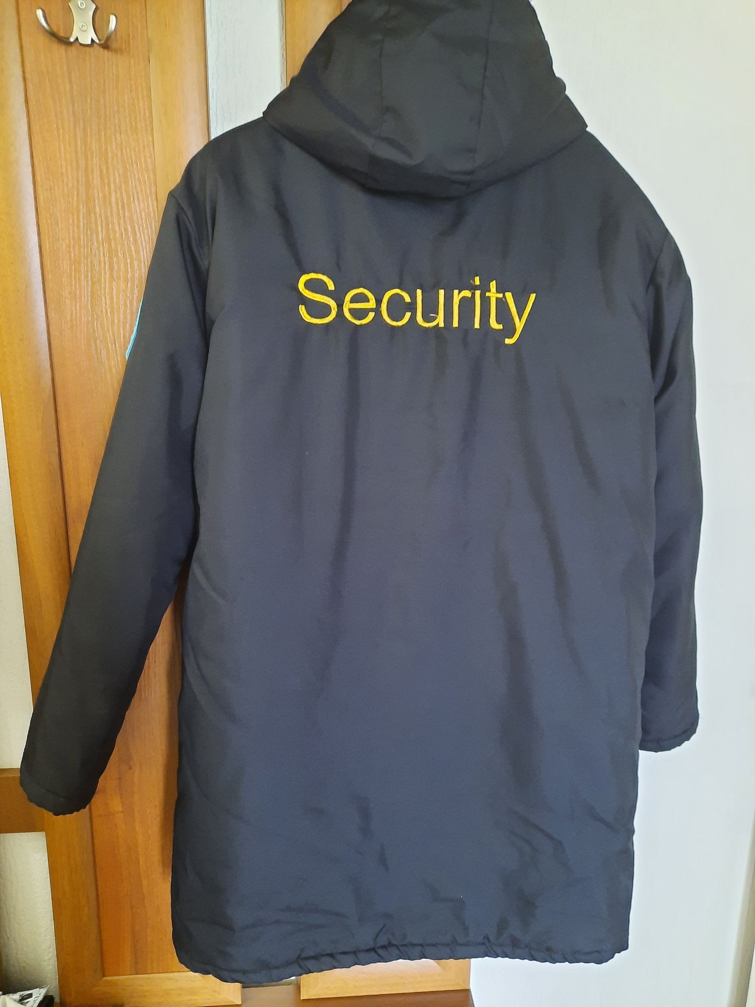 Продаю новую зимнию форму охранника "Security".