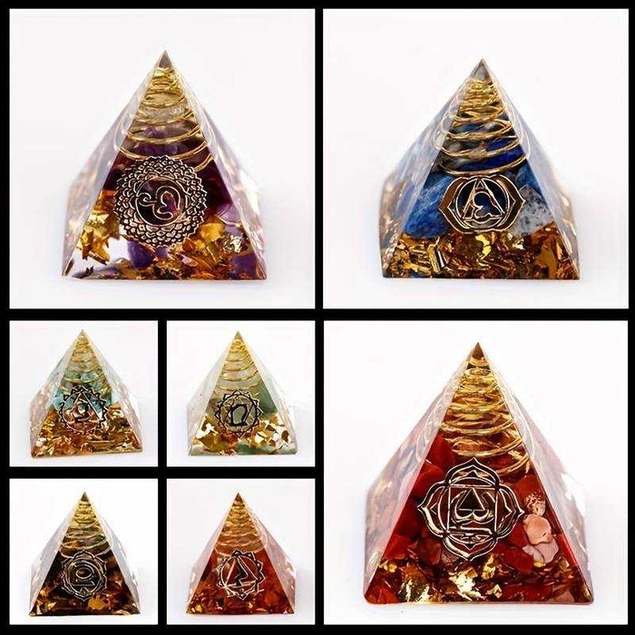 7 piramide orgonice cu foiţă aur, cristale și simbol pentru 7 chakre