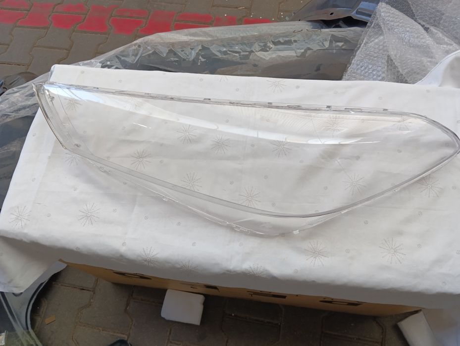 Хюндай Туксон 15-19 стекло фары