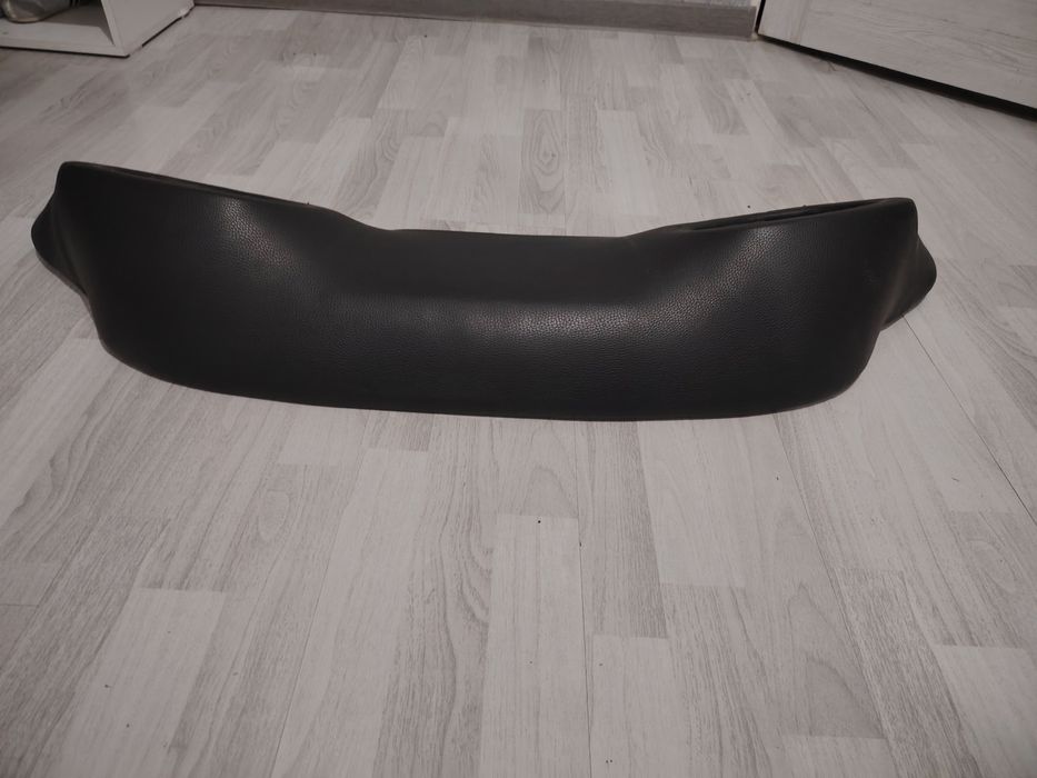 Полка под задние колонки от спарка