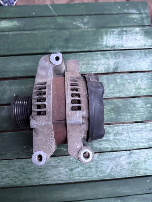 Изгорял Алтернатор за Rav4 2007
