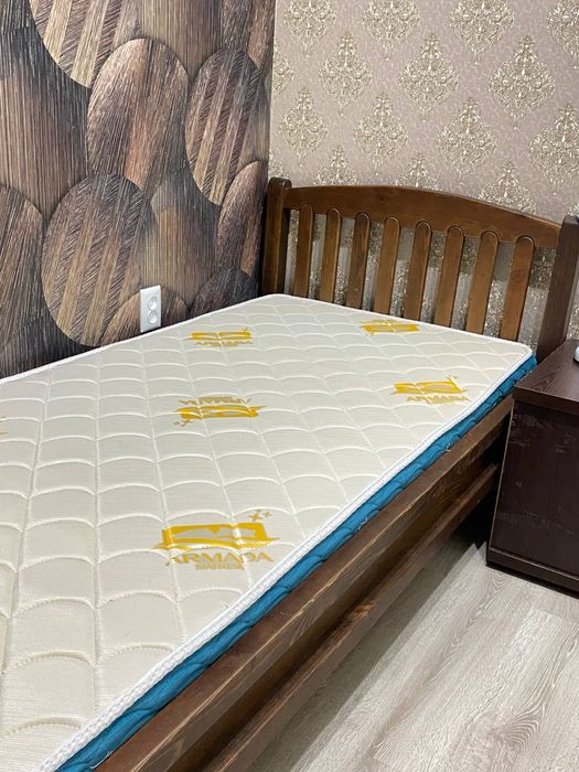 Кровать с ортопедическим матрасом