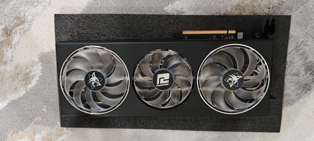 Видеокарта PowerColor Hellhound RX 7700 XT 12GB