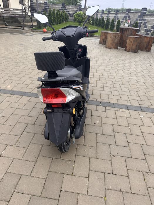 Vand scuter electric nou