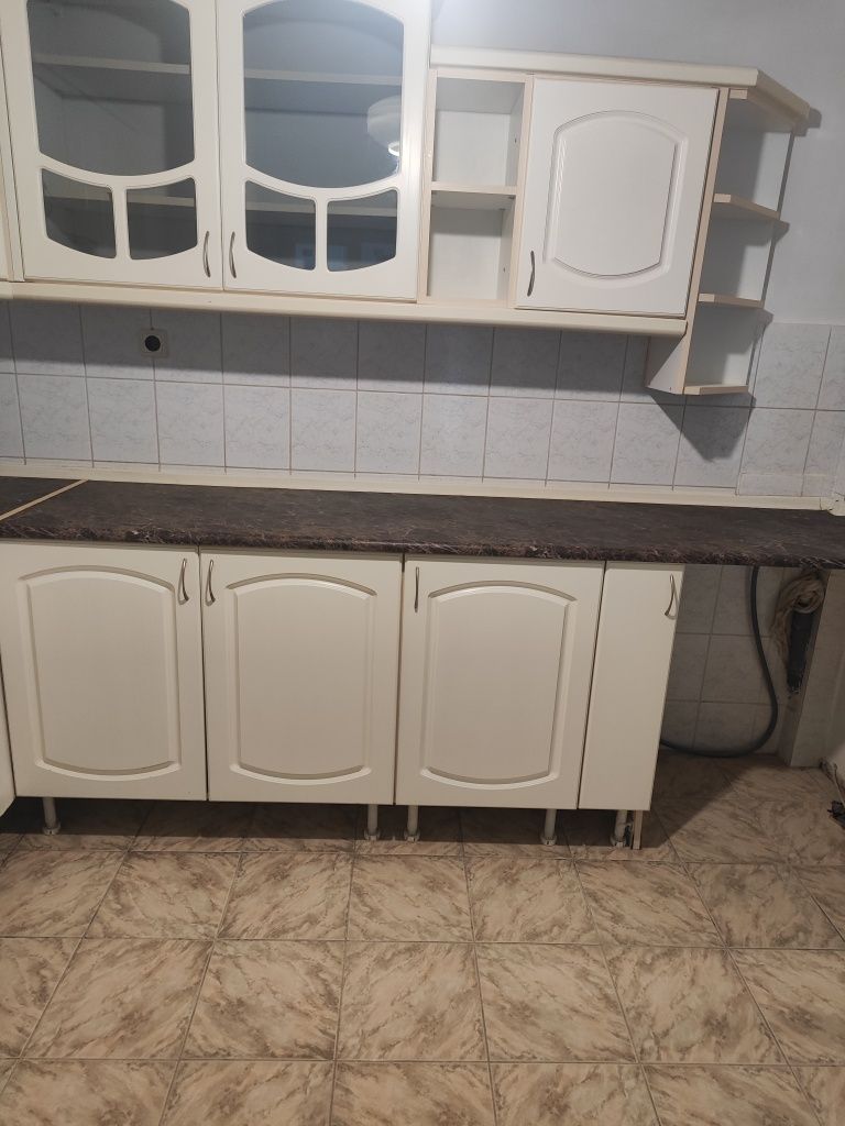 Кухня с секашета