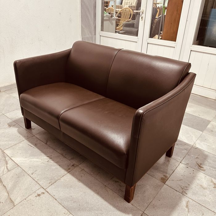 Диван от естествена кожа – перфектно състояние