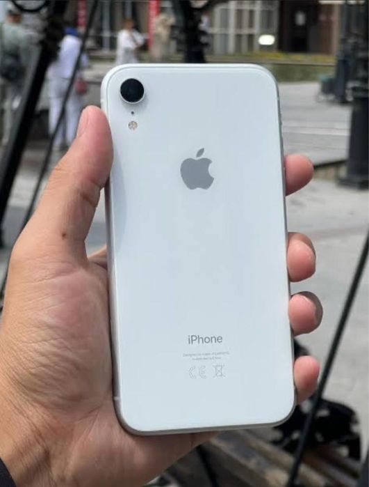 Айфон хр в хорошом состаяние