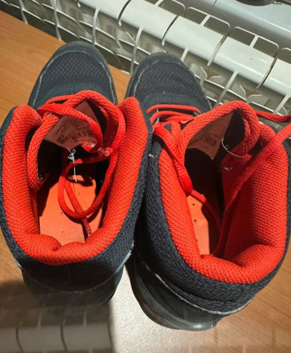 Bocanci drumeție mărimea 38