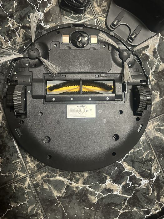 Прахосмукачка робот Eureka