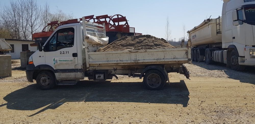 Nisip ,pietris, pamant la sac sau masina  de vanzare