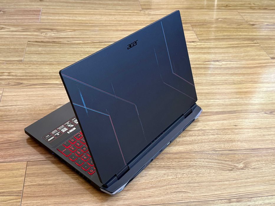 144Hz Nitro`Core i5-12450H/16GB RAM/512GB SSD/RTX 3050/FHD IPS