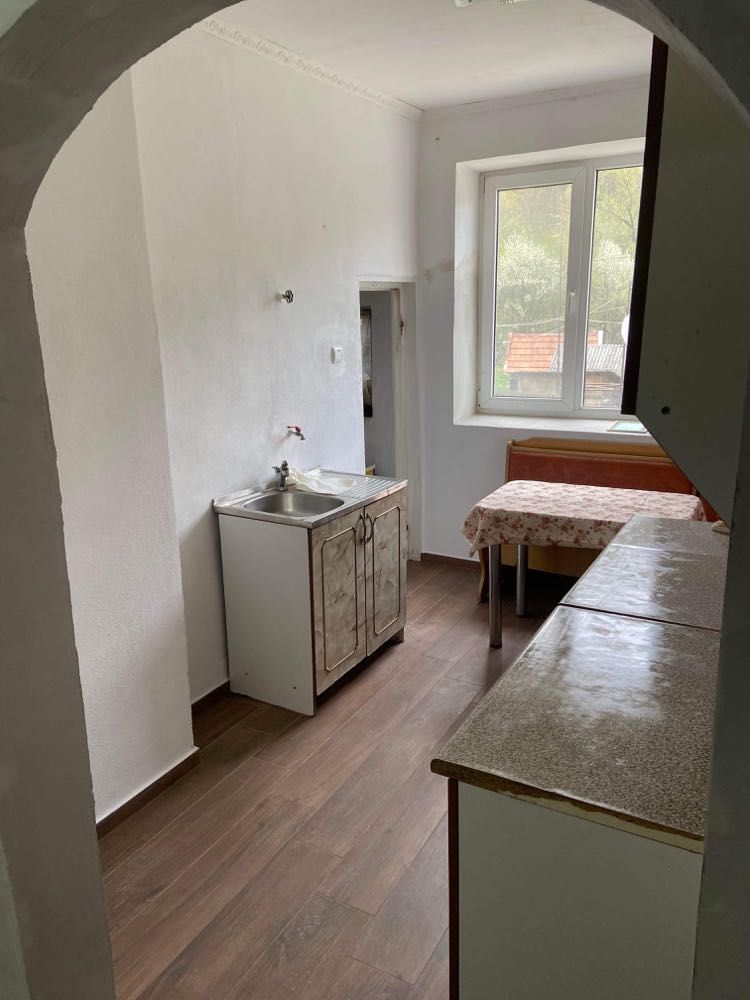 Apartament cu trei camere