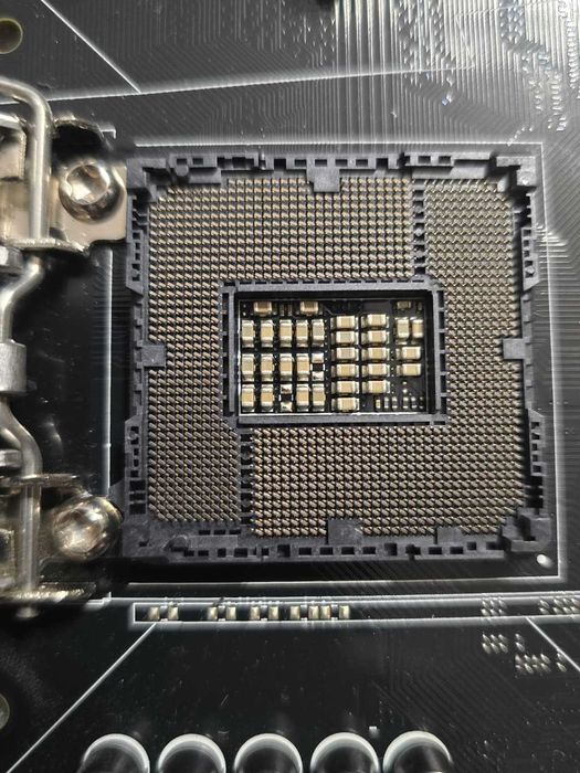 Placa de baza ASUS Z170 PRO GAMING, Socket LGA1151, DDR4, PCI-E