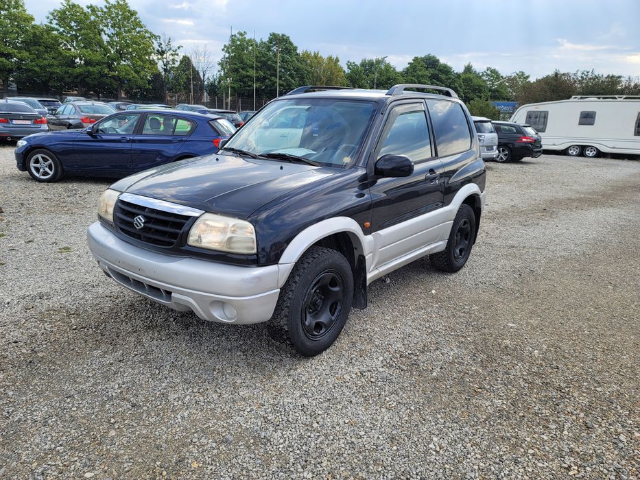 Suzuki grand vitara 1,6i benzina 2 usi 4x4 an 2005