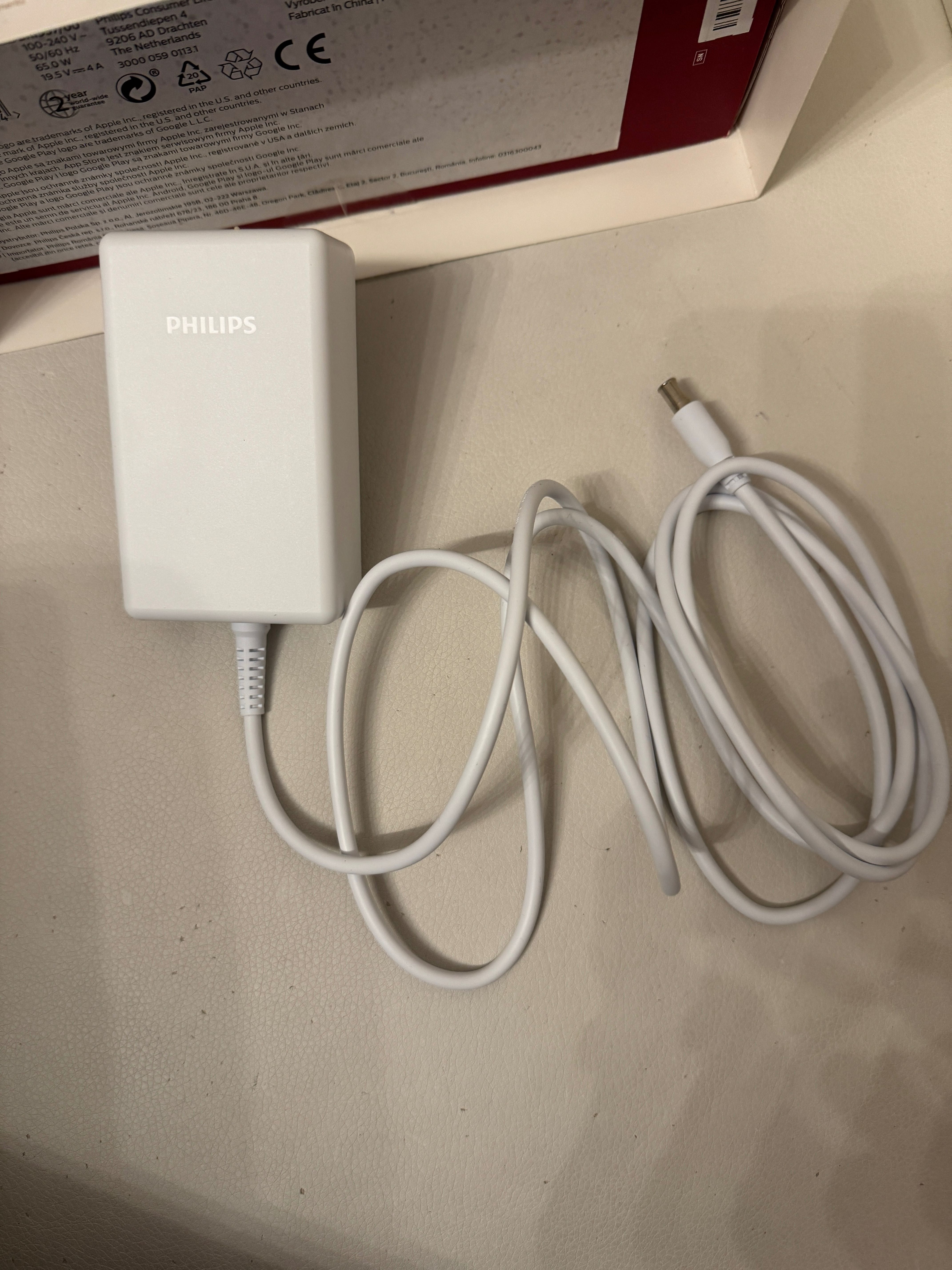 Фотоепилатор Philips Lumea