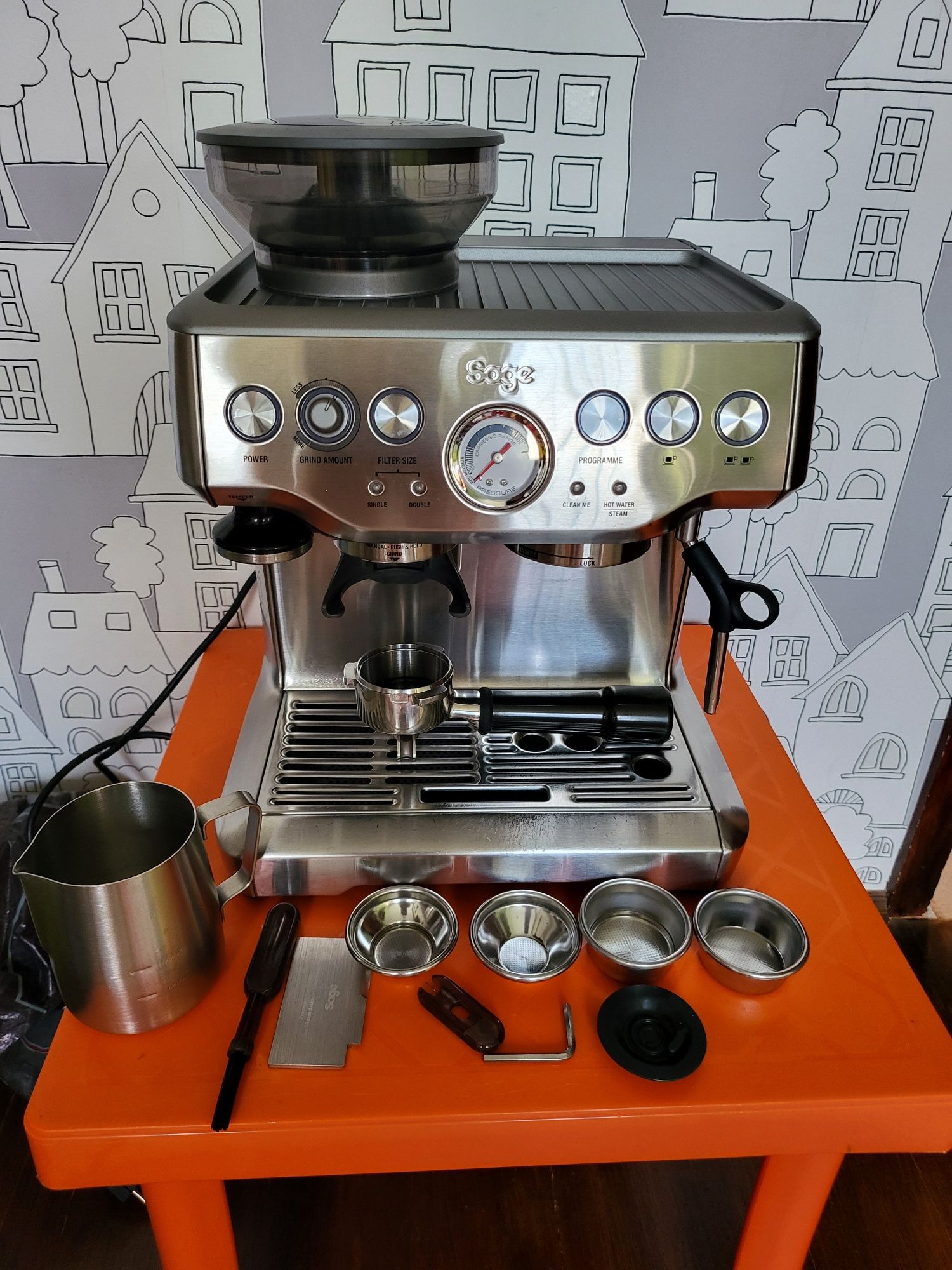 Еспресо машина SAGE Barista Express Кафемашина с кафемелачка